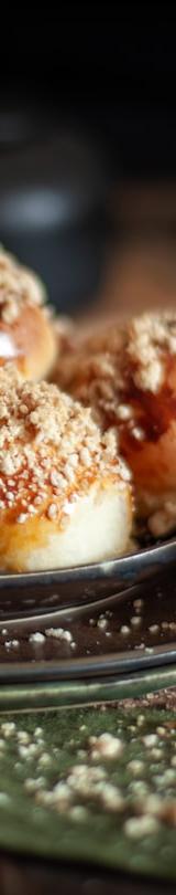Polish Drożdżówka (Yeast Cake with Custard)