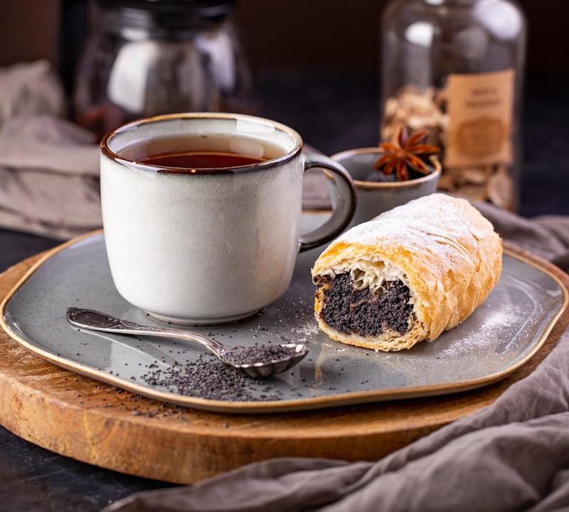 Polish Poppy Seed Roll (Makowiec)