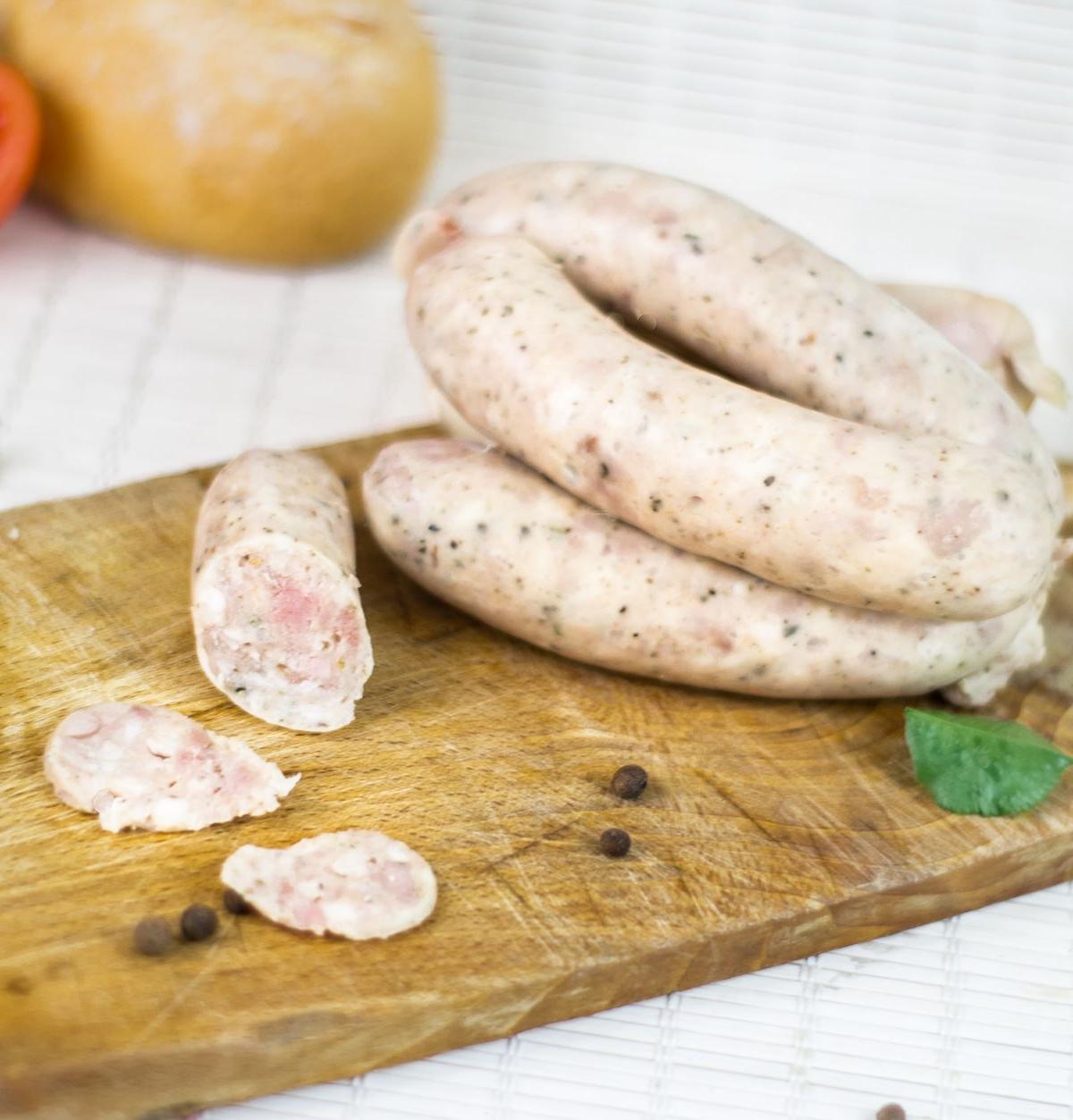Polish White Sausage with Crusty Bread & Tomato