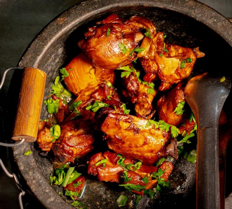 Pollo en Adobo