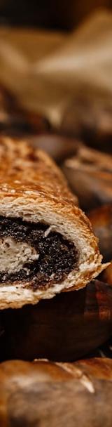 20-Min Poppy Seed Swirl Bread