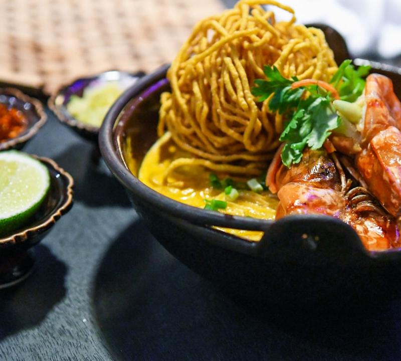 20-Min Prawn Noodle Soup with Chili Oil