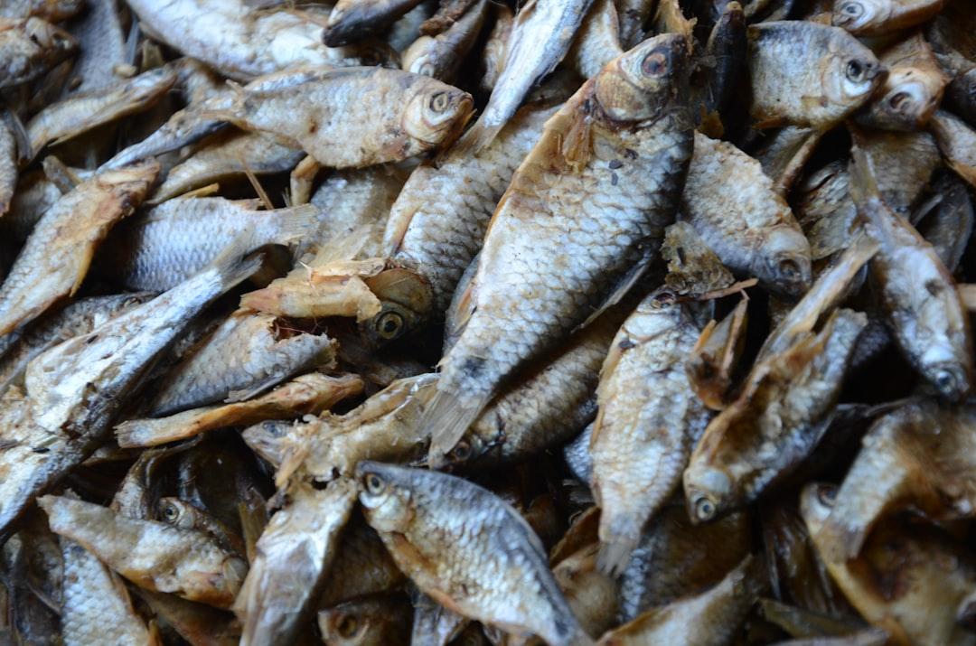 Crispy Whole Fish with Garlic & Calamansi