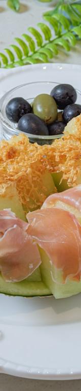 Prosciutto-Wrapped Melon