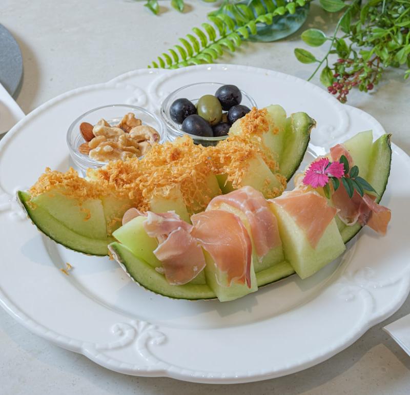 Prosciutto-Wrapped Melon