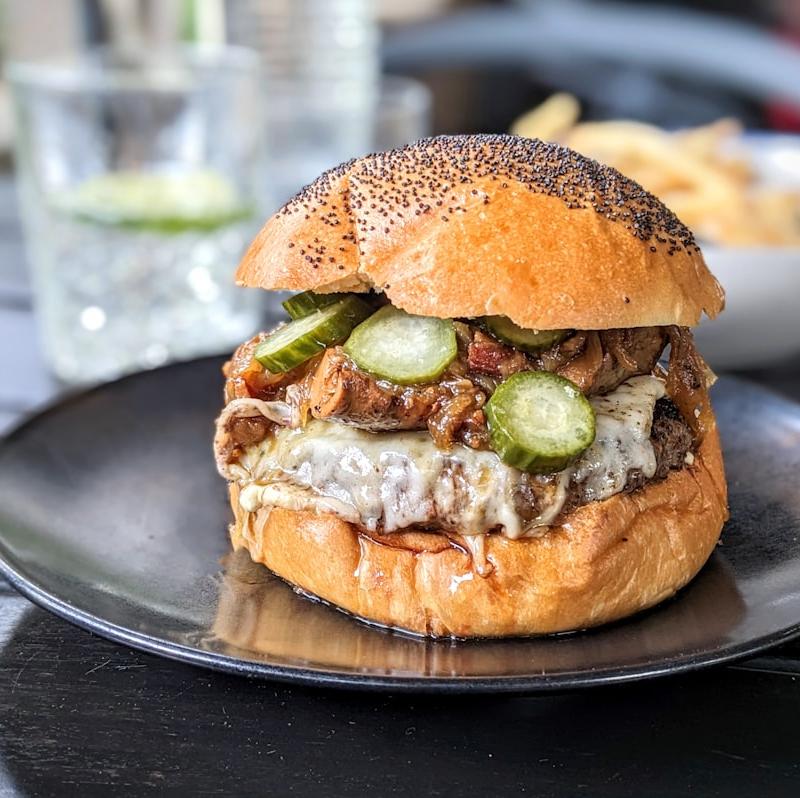 Pulled Chicken Sandwich