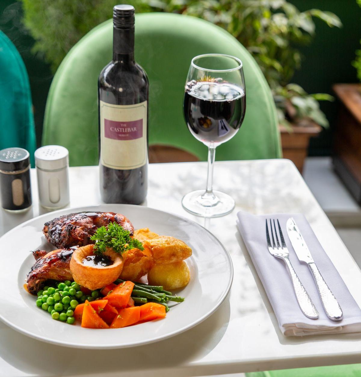 25-Min Beef Roast with Roasted Veg & Crispy Potatoes