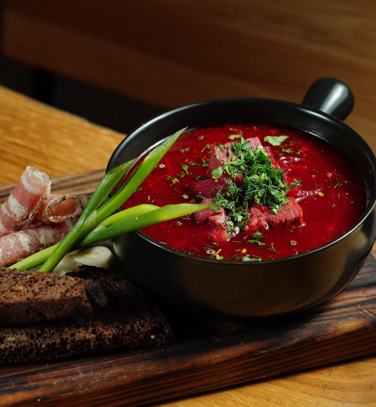 Quick Beet Soup with Rye & Garlic