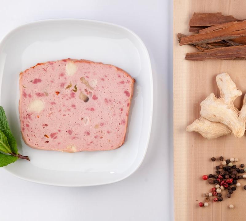 Quick Nem Chưa — Fermented Pork Rolls