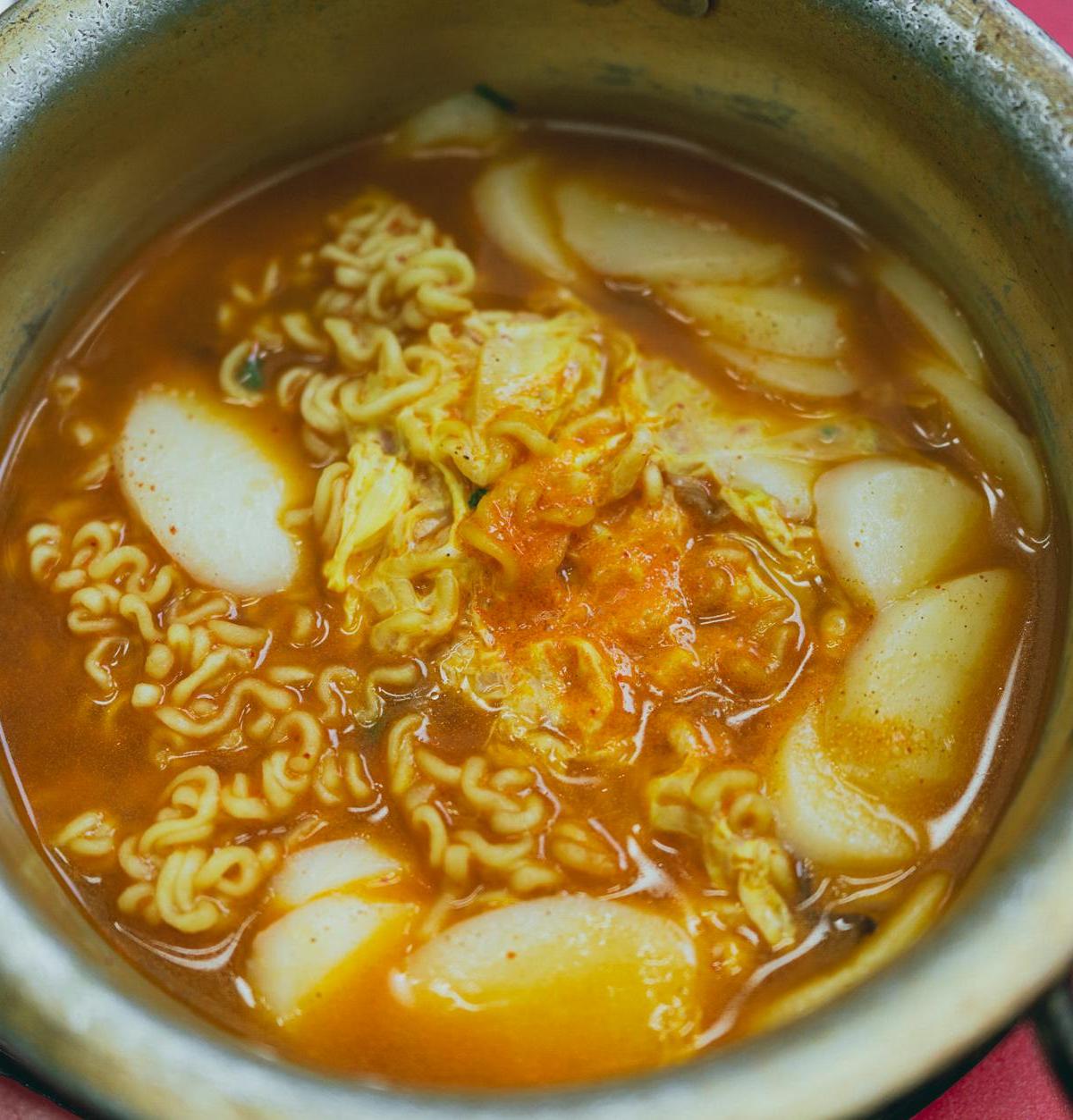 20-Min Rabokki — Spicy Korean Rice Cakes & Ramen