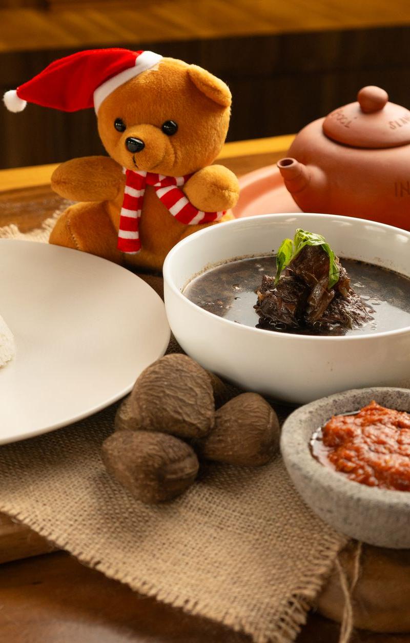 25-Min Rawon Bowl — Spicy Black Beef Soup