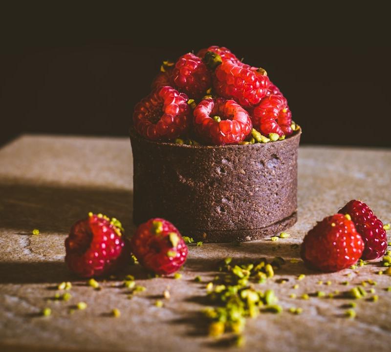 Rose & Pistachio Muhalbia with Berries