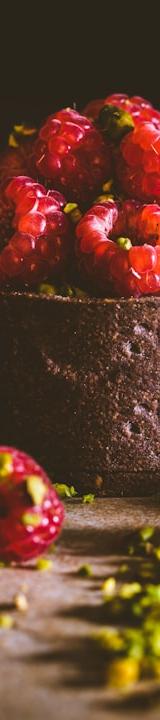 Rose & Pistachio Muhalbia with Berries