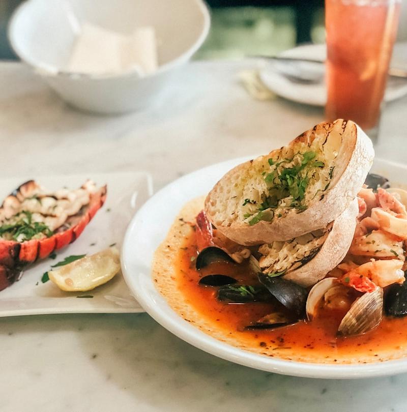 20-Min Saffron Seafood Stew with Garlic Bread