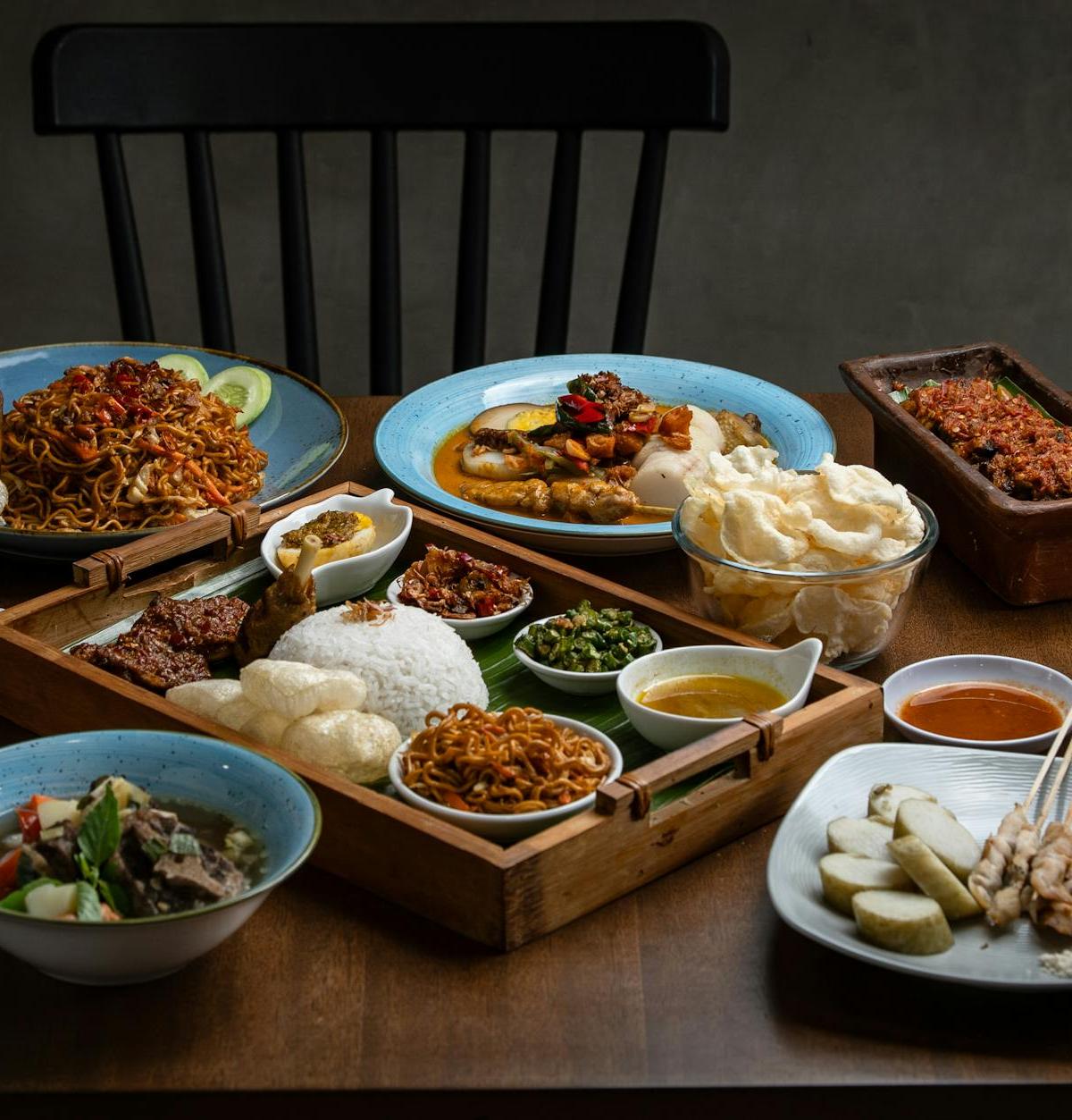 Sate Klatak with Nasi Campur