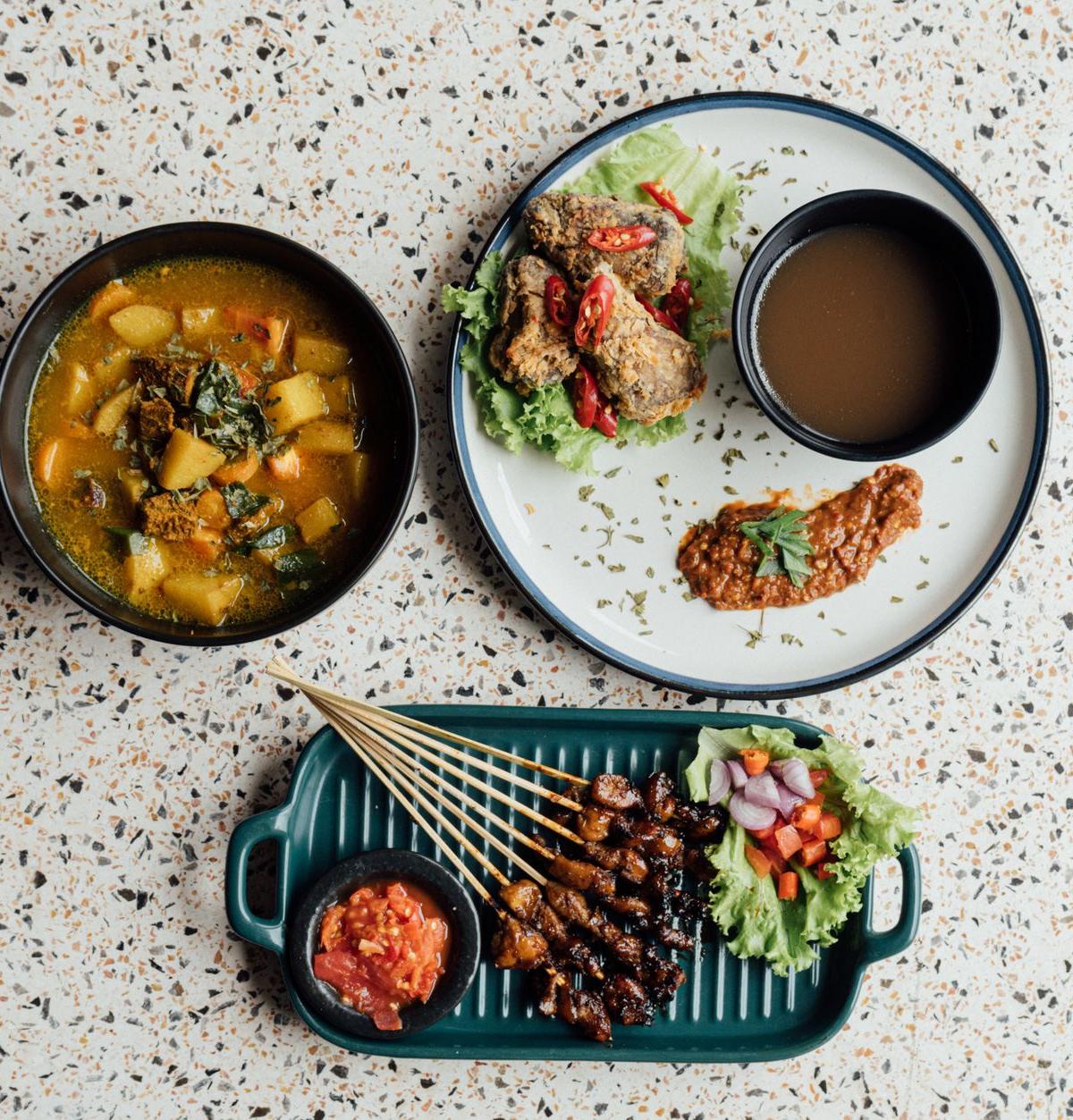 Sate Plecing — Crispy Chili Chicken Satay