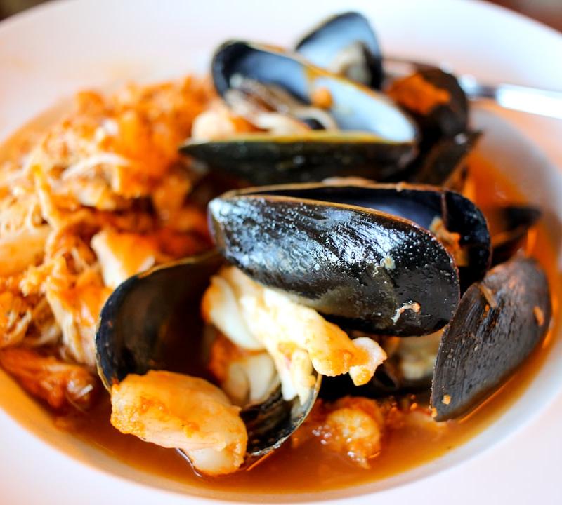 20-Min Seafood Cake Soup