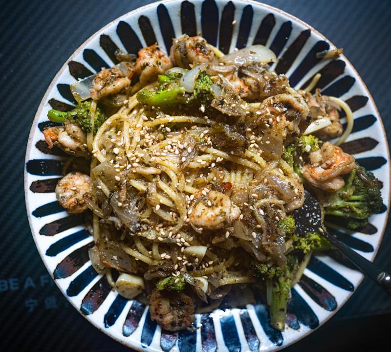 Seafood Pad Kee Mao