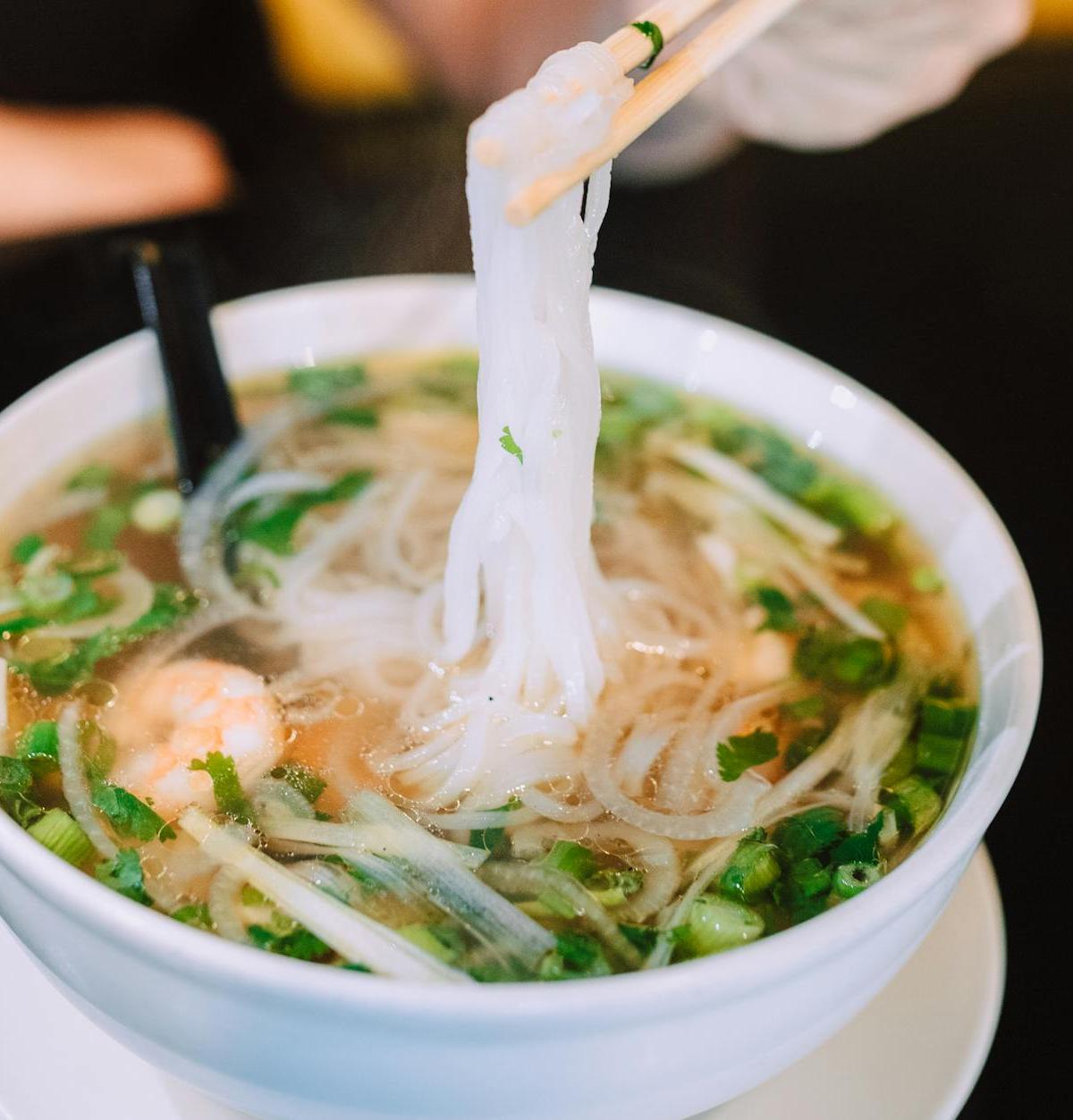 15-Min Seafood Pho