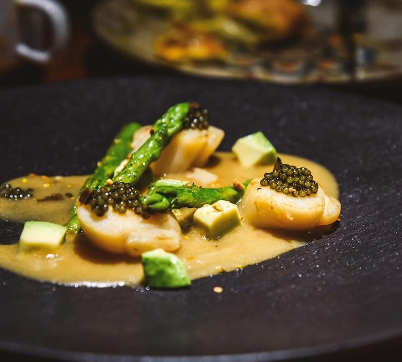 Seared Scallops with Asparagus & Caviar