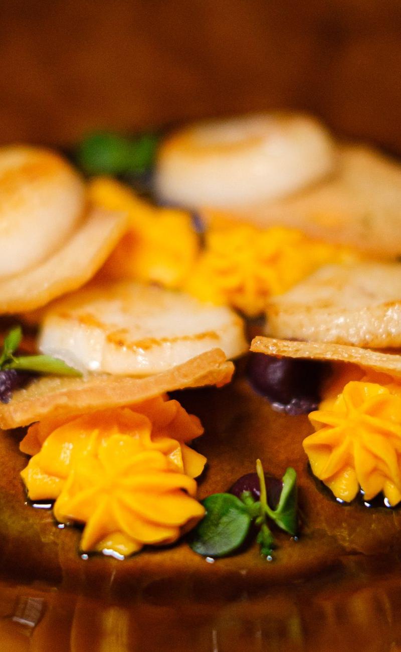 Seared Scallops with Sweet Potato & Crispy Chips
