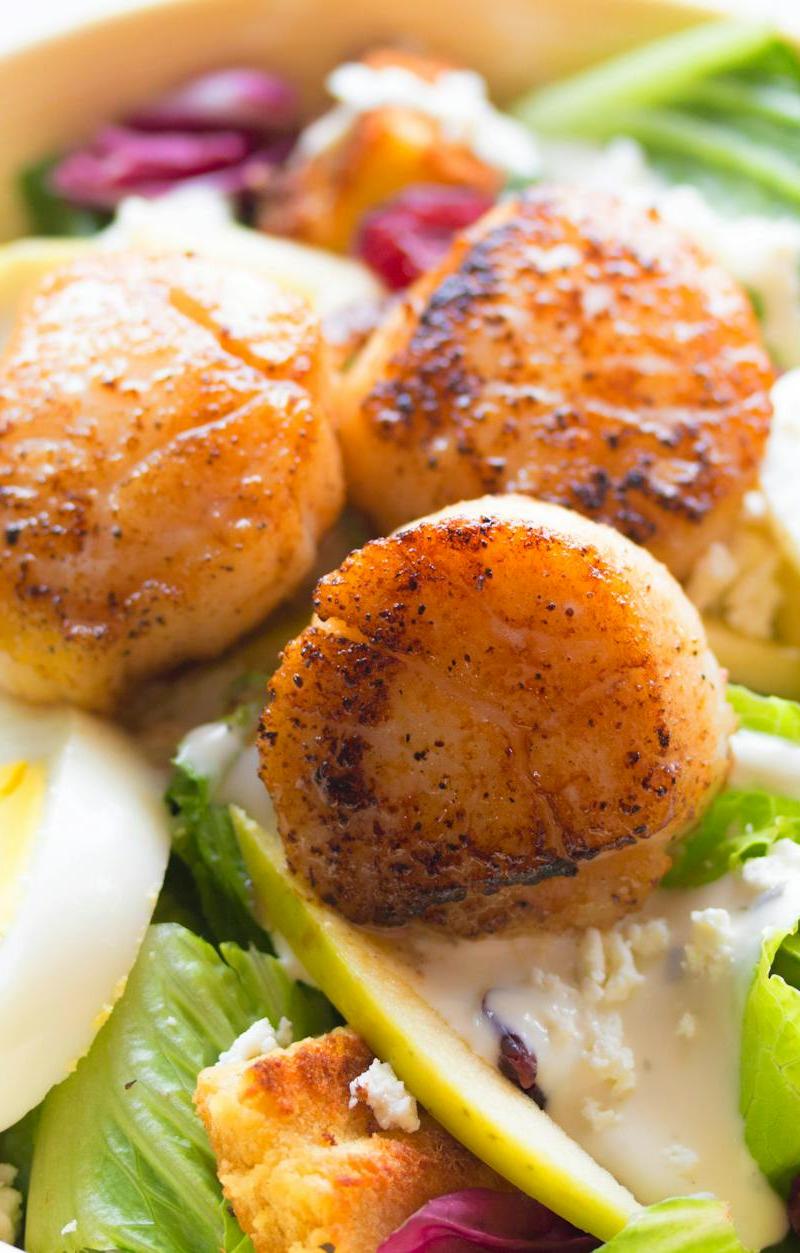 Seared Scallops with Warm Salad