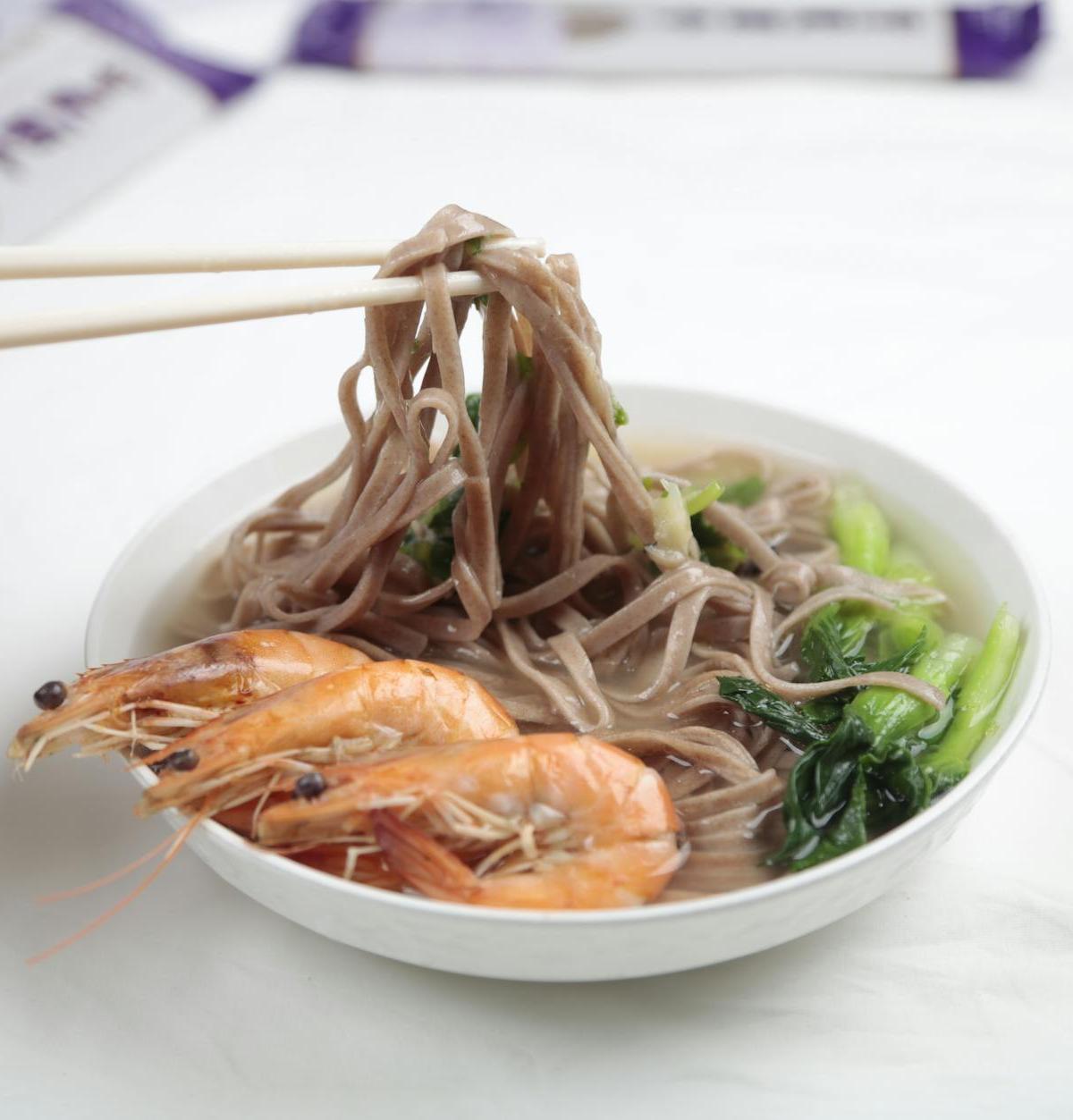 Sesame Ginger Shrimp Soba Bowl