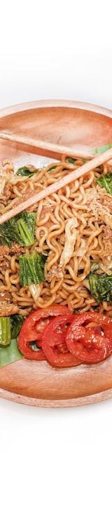 Sesame Ginger Soba with Bok Choy & Tomato