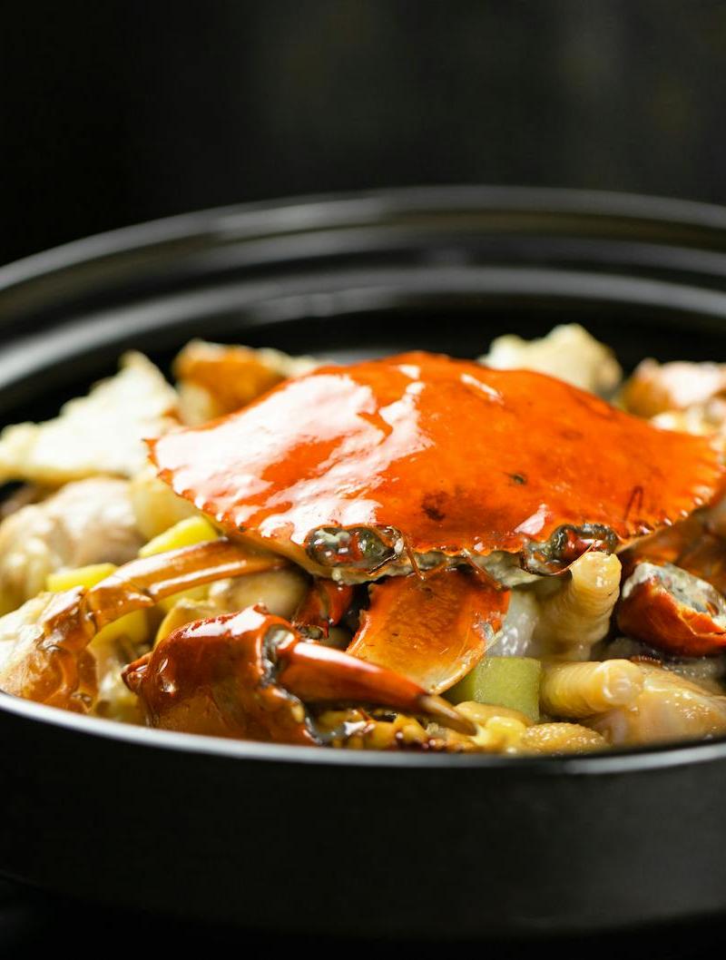 Shanghai Hairy Crab Steamed with Ginger & Vinegar