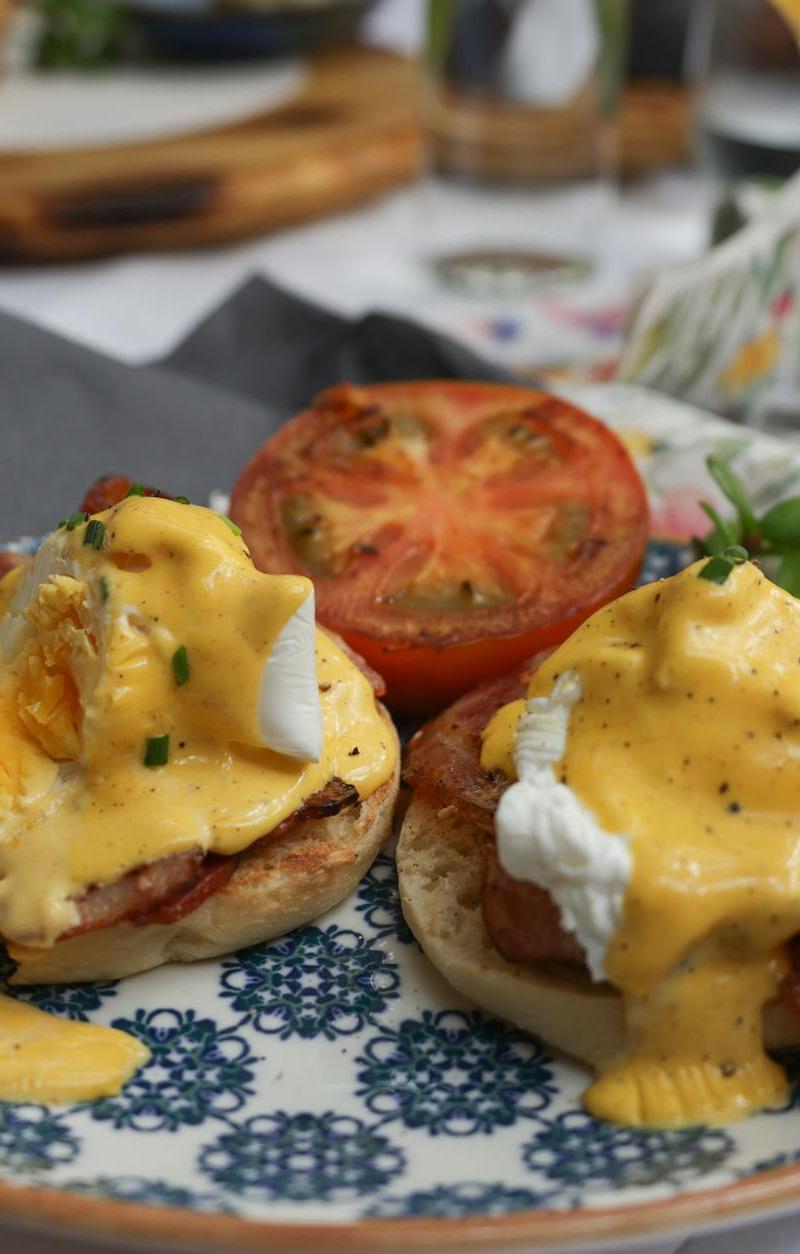 Sheet-Pan Eggs Benedict with Grilled Tomato