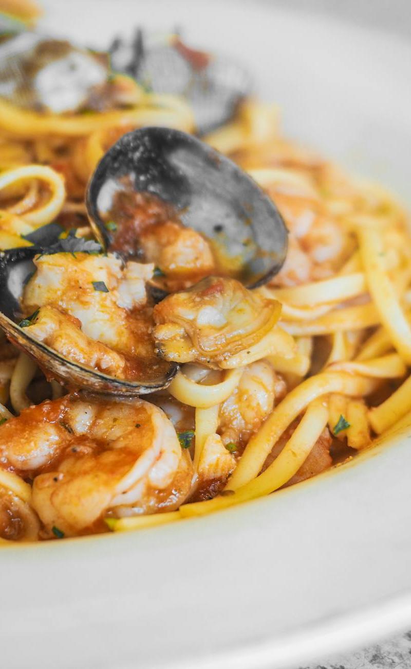 Shrimp & Clam Linguine en Papillote