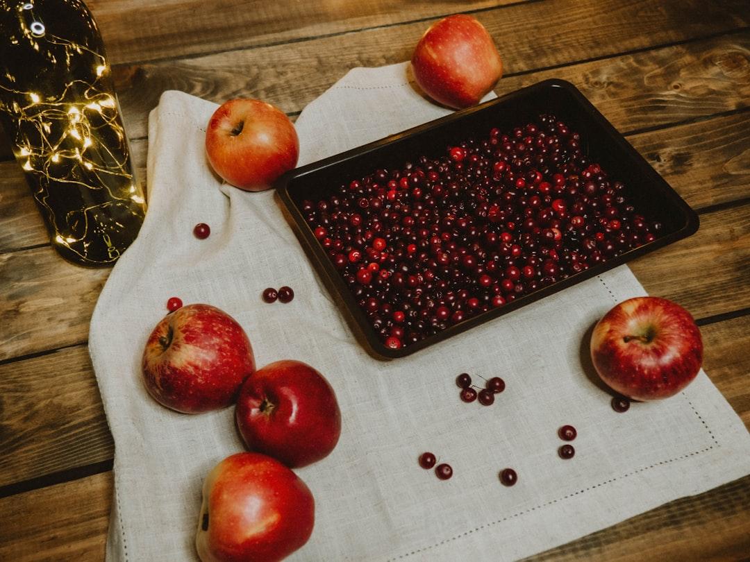 20-Min Skillet Apple Crisp with Cranberries