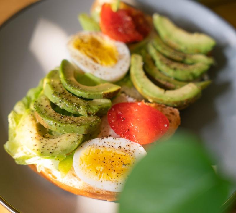 Smashed Avocado Toast with Fried Eggs & Tomato