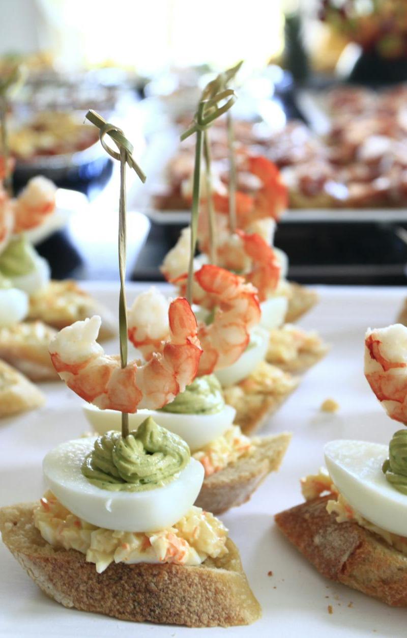 Smørrebrød Med Æg Og Rejer