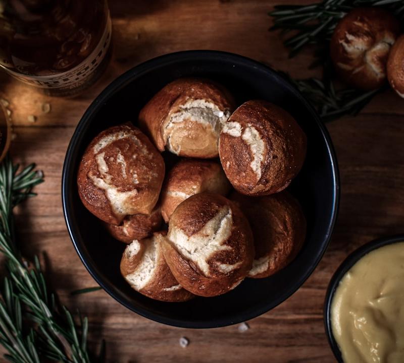 Soft Pretzel Bites with Cheese Dip