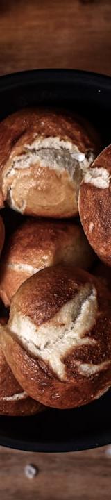 Soft Pretzel Bites with Cheese Dip