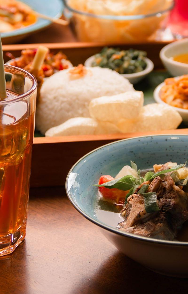 20-Min Sop Buntut (Spicy Beef Tail Soup)