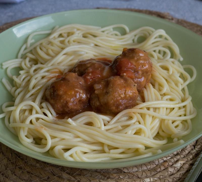 25-Min Soutzoukakia & Spaghetti
