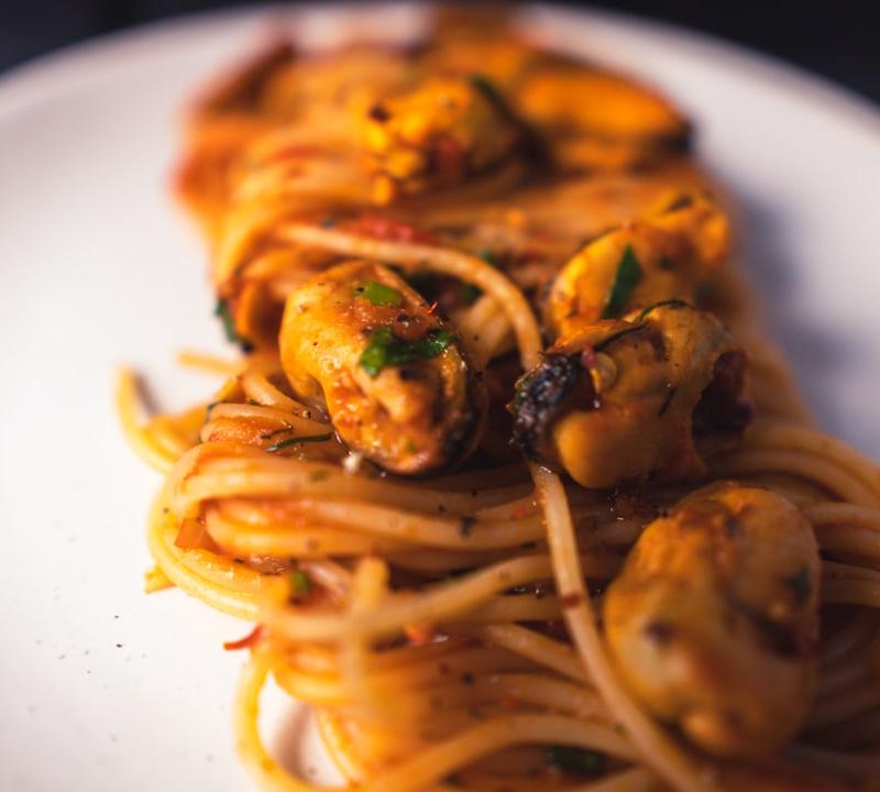 Spaghetti al Cartoccio — Mussels in Parchment