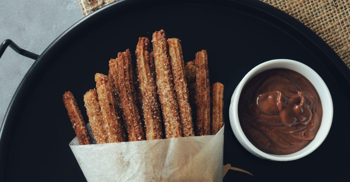 Spanish Churros with Chocolate Dipping Sauce
