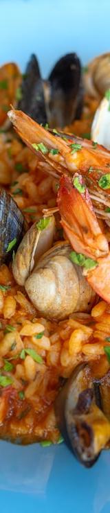 Spanish Fideuà with Seafood
