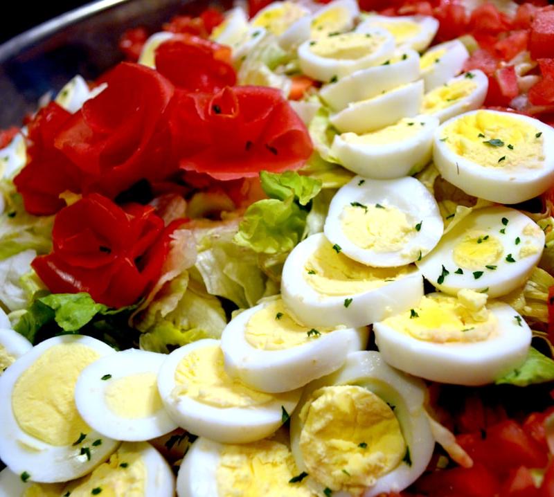 Spanish Mixed Salad with Tuna & Egg