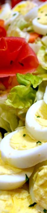 Spanish Mixed Salad with Tuna & Egg