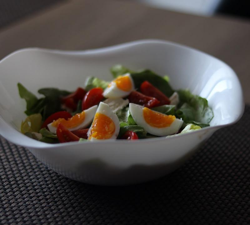 Spanish Salad with Egg & Tuna