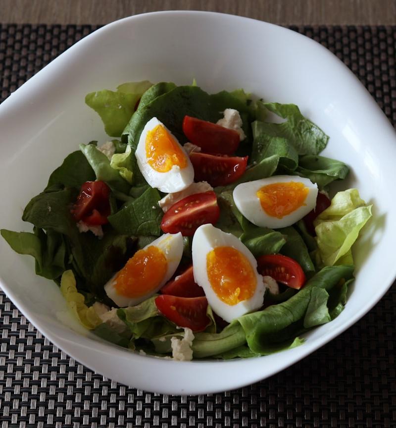 Spanish Salad with Tuna, Egg & Olives
