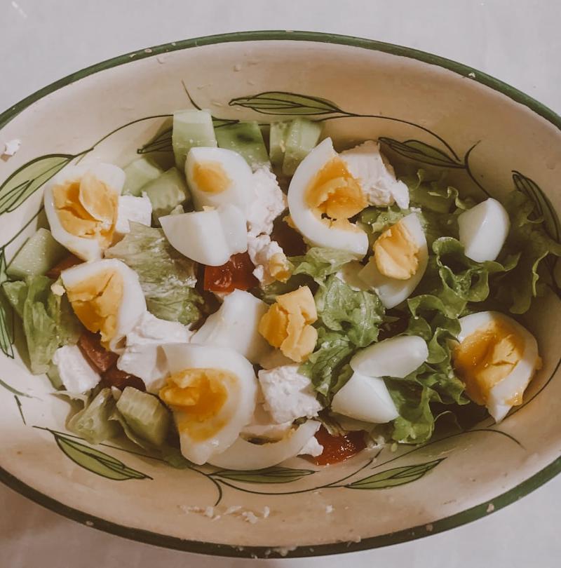 Spanish Salad with Tuna & Egg