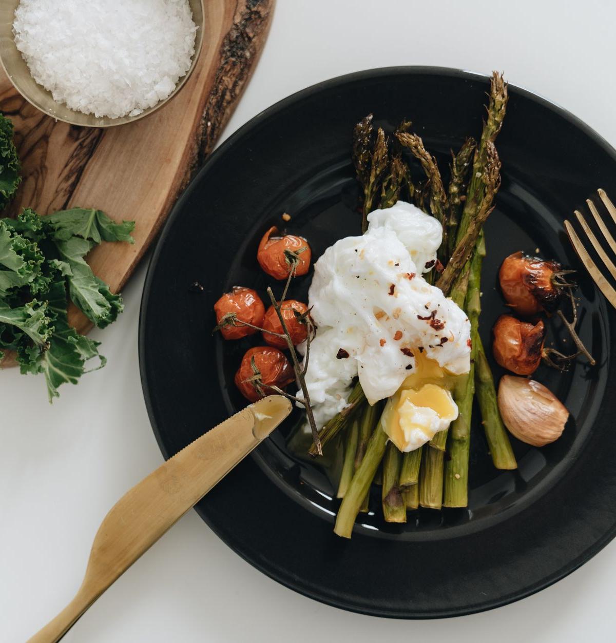 German Asparagus with Hollandaise