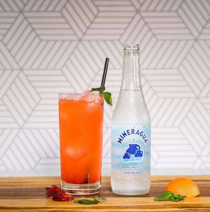 Sparkling Peach Mocktail