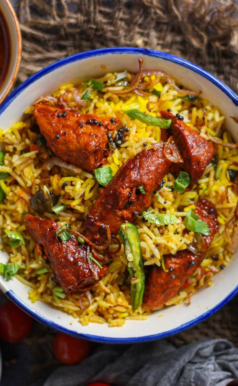25-Min Spiced Chicken Kabsa Bowl