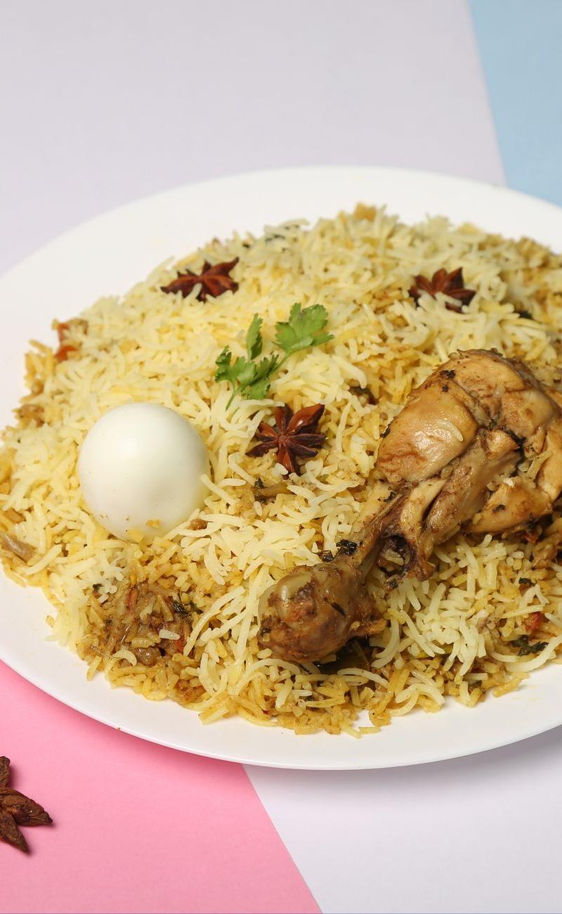 25-Min Spiced Chicken Kabsa with Egg & Raita